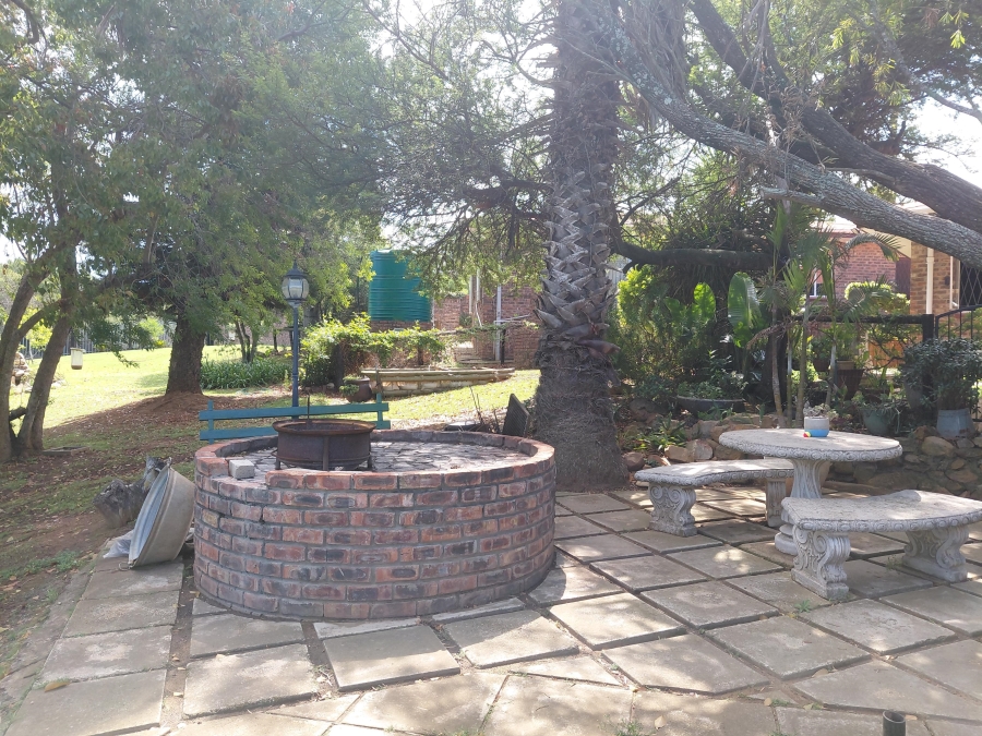 5 Bedroom Property for Sale in Vanes Estate Eastern Cape